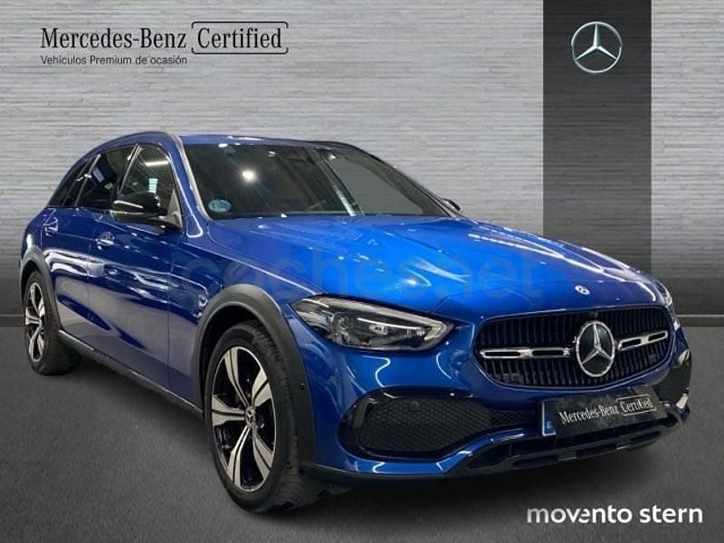 Usado Mercedes C220 200 CV (147 kW) 2022 Azul Familiar