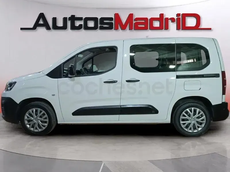 Usado Citroën e-Berlingo Live 102 CV (75 kW) 2021 Blanco Monovolumen