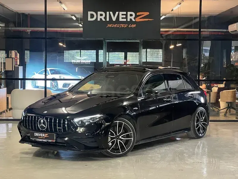 Usado Mercedes A35 AMG 306 CV (225 kW) 2024 Negro Berlina