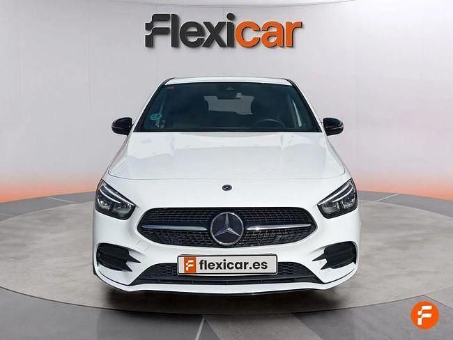 Usado Mercedes B200 150 CV (110 kW) 2021 Blanco Monovolumen