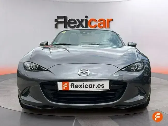 Usado Mazda MX5 Inclusive 184 CV (135 kW) 2020 Gris / plata Descapotable