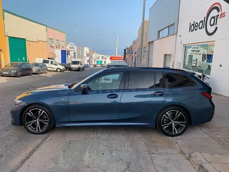 Usado BMW 318 Comfort Edition 150 CV (110 kW) 2025 Azul Familiar