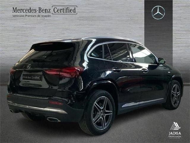 Usado Mercedes GLA200 AMG line 163 CV (119 kW) 2026 Gris montaña SUV