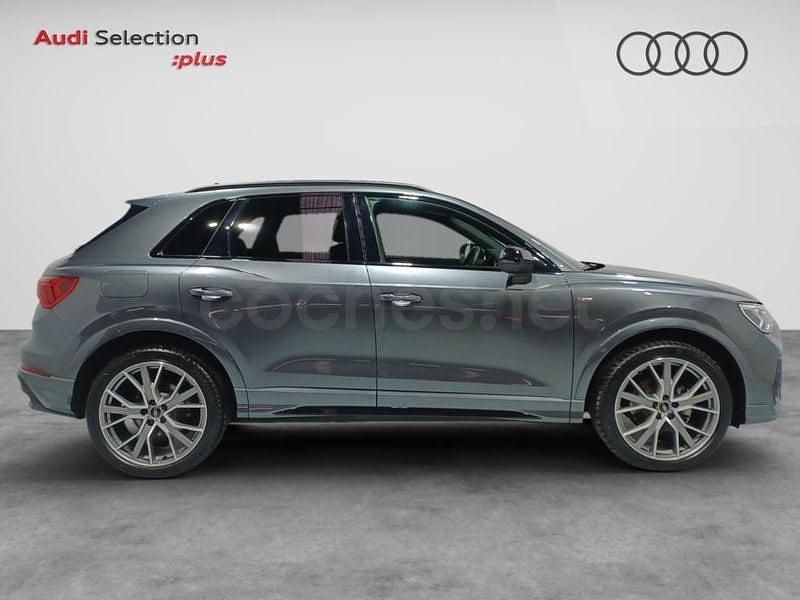 Usado Audi Q3 Ambiente 150 CV (110 kW) 2025 Gris / plata SUV