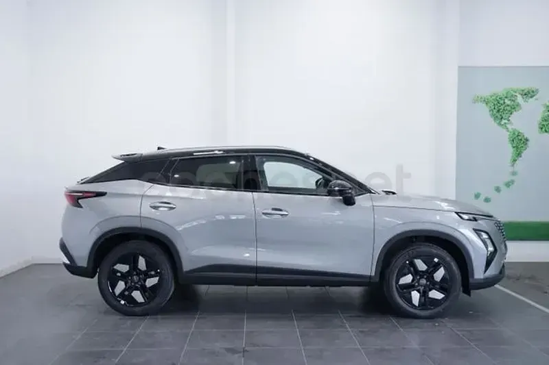 Usado Omoda 5 147 CV (108 kW) 2025 Gris / plata SUV