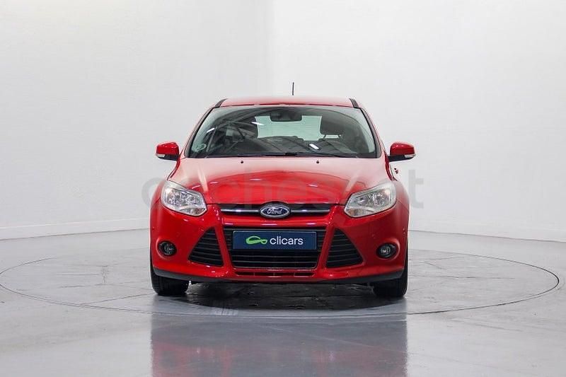 Usado Ford Focus Trend 115 CV (84 kW) 2014 Rojo Berlina