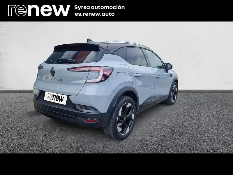 Usado Renault Captur Techno 100 CV (73 kW) 2025 Gris SUV