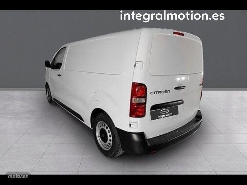 Usado Citroën Jumpy 120 CV (88 kW) 2024 Blanco Monovolumen