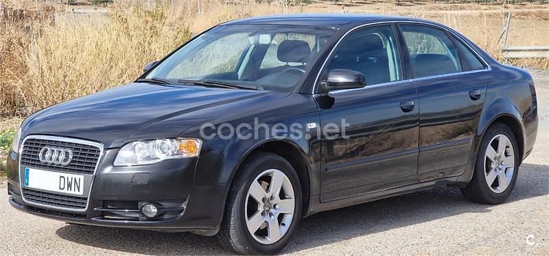 Usado Audi A4 140 CV (102 kW) 2006 Negro Berlina