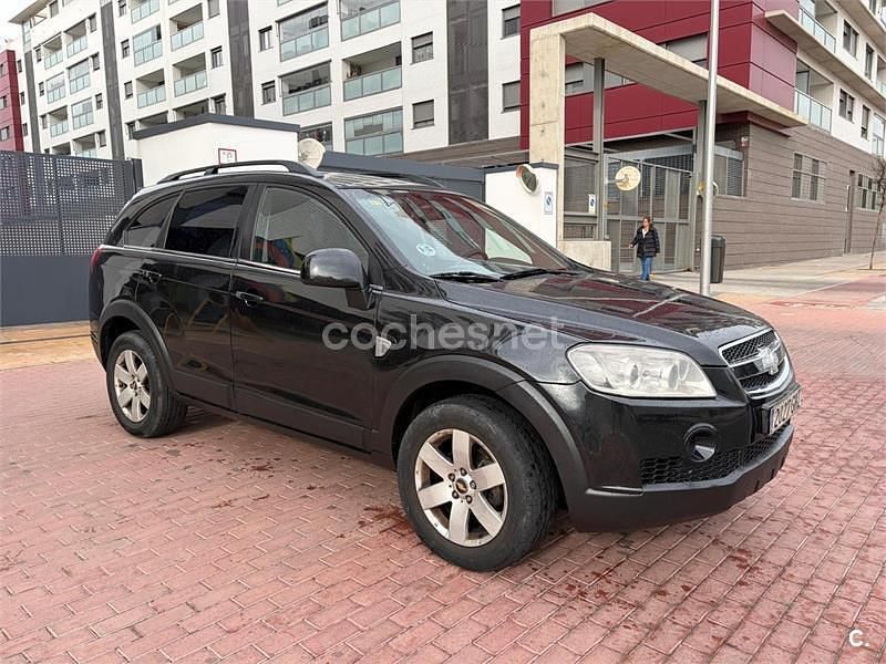 Usado Chevrolet Captiva LS 127 CV (93 kW) 2008 Negro SUV