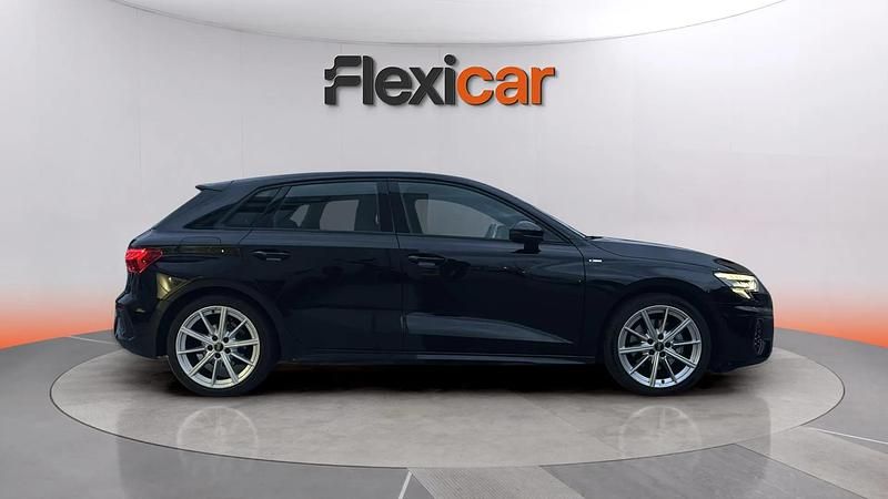 Käytetty Audi A3 Premium 116 HP (85 kW) 2021 Musta Sedan