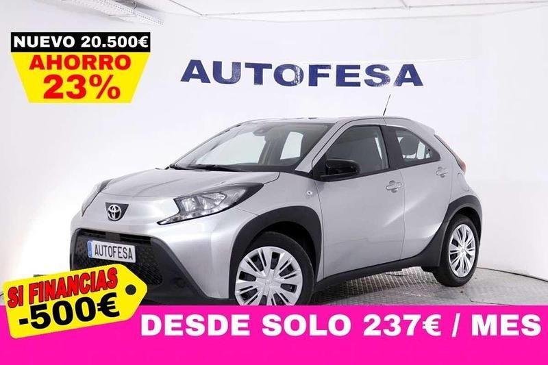 Gris Usado 2023 Toyota Aygo Play Utilitario | 14.850 € (Precio justo) - Imagen 1/4