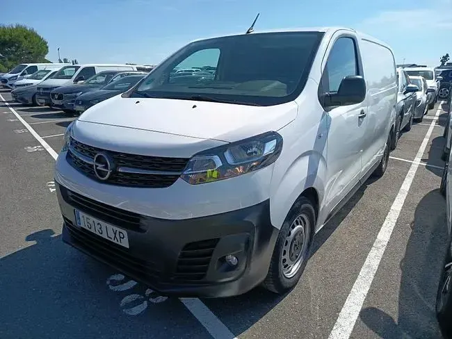 Usado Opel Vivaro 100 CV (73 kW) 2022 Blanco Monovolumen