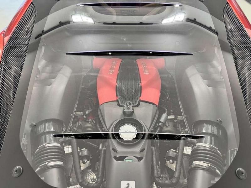 Usado Ferrari F8 721 CV (530 kW) 2021 Rojo Coupe