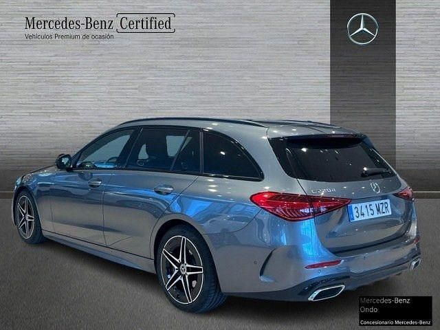Usado Mercedes C220 AMG line 200 CV (147 kW) 2025 Gris selenita Familiar
