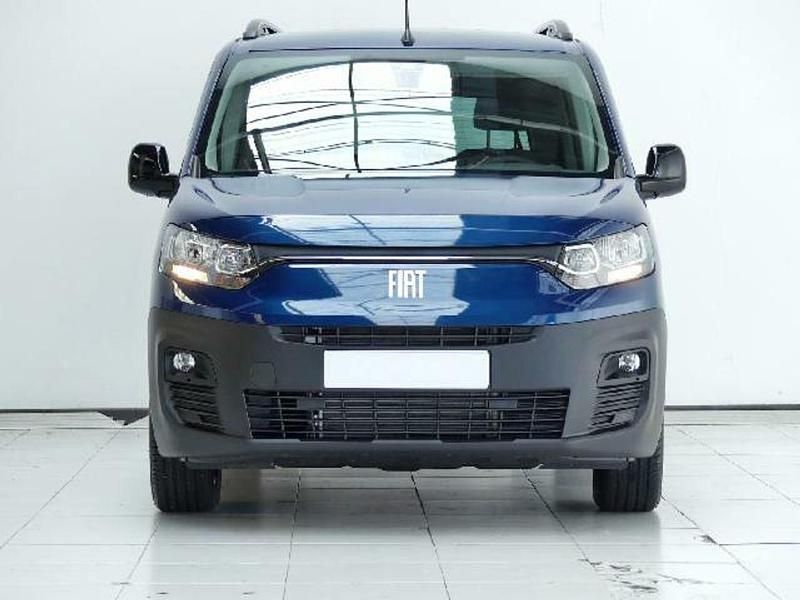 Usado Fiat e-Doblò Launch Edition 100 kW (136 CV) 2022 Azul Monovolumen