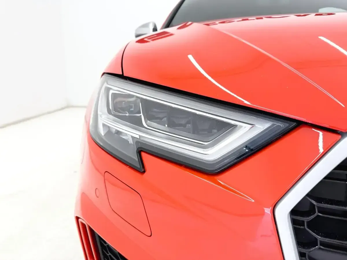 Usado Audi RS3 Sportback 400 CV (294 kW) 2018 Utilitario