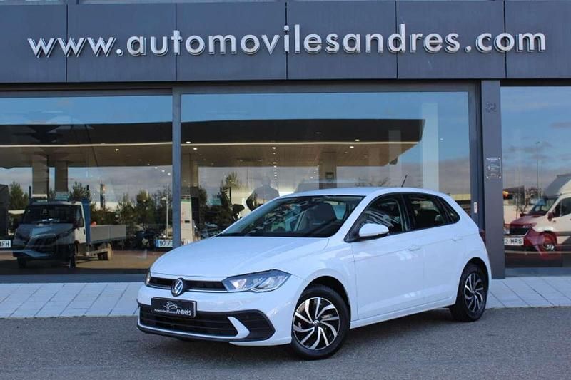 Usado VW Polo Life 95 CV (69 kW) 2023 Blanco Utilitario