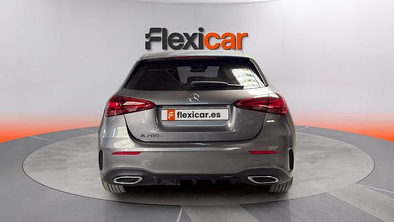 Usado Mercedes A200 150 CV (110 kW) 2024 Gris Berlina