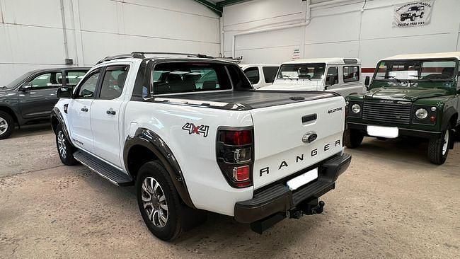 Usado Ford Ranger Wildtrack 200 CV (147 kW) 2017 Blanco Pickup/Camioneta