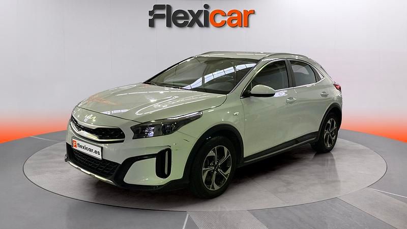 Usado Kia XCeed 120 CV (88 kW) 2023 Blanco SUV