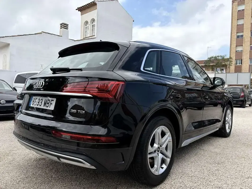 Usado Audi Q5 Advanced 163 CV (119 kW) 2022 Negro SUV