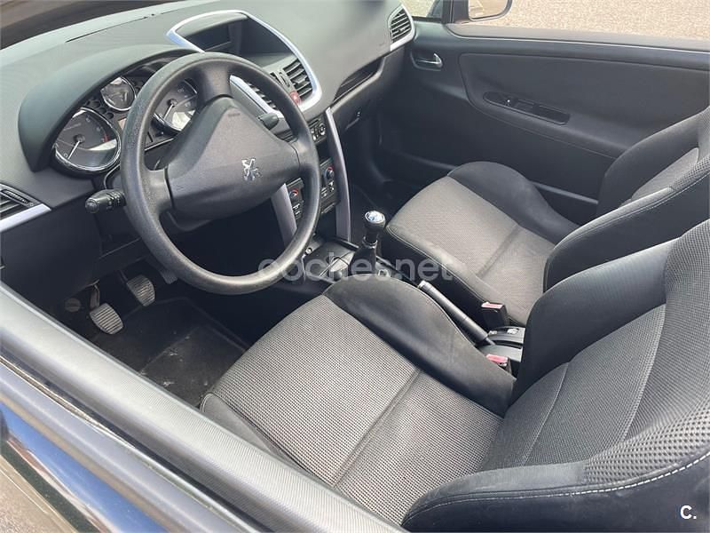 Usado Peugeot 207 CC 120 CV (88 kW) 2007 Negro Descapotable