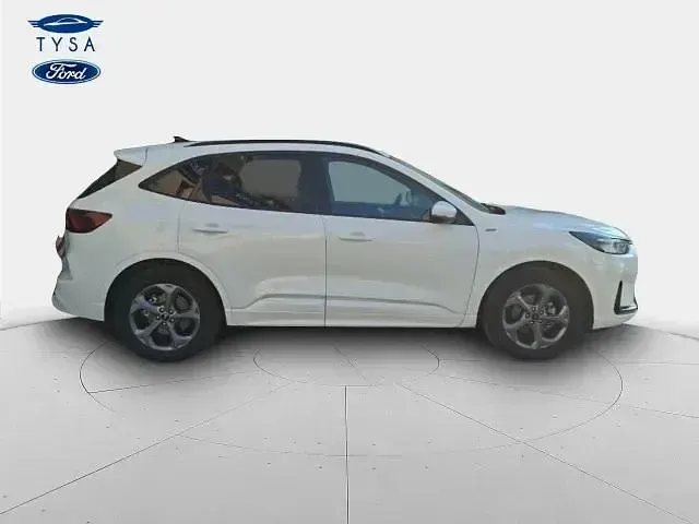 Usado Ford Kuga ST-Line 150 CV (110 kW) 2024 Todoterreno SUV