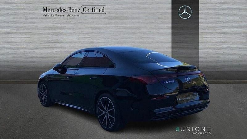 Usado Mercedes CLA 250+ 200 kW (272 CV) 2026 Negro Berlina