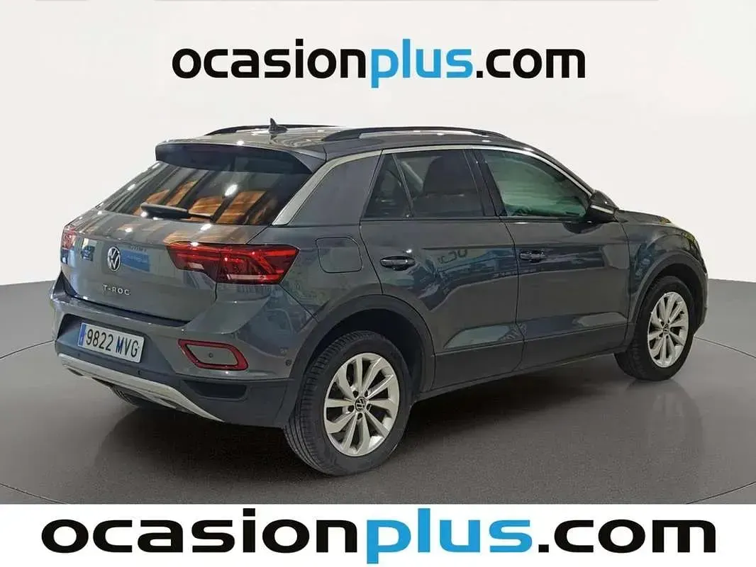 Usado VW T-Roc Life 116 CV (85 kW) 2024 Gris SUV