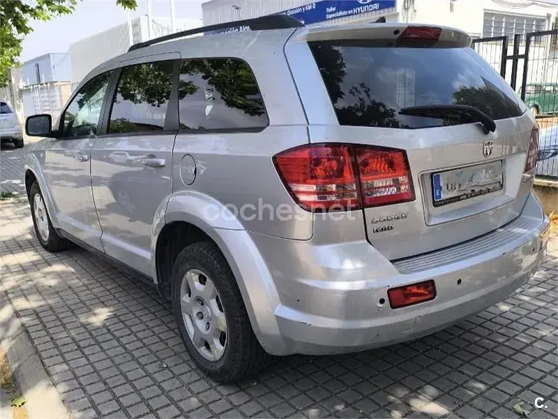 Usado Dodge Journey SE 140 CV (102 kW) 2011 Gris / plata SUV