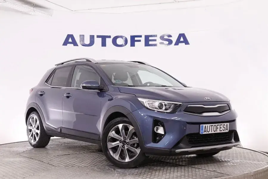 Usado Kia Stonic 100 CV (73 kW) 2020 Azul SUV