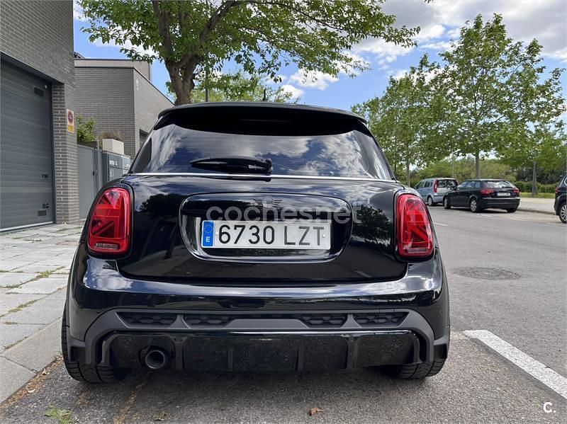 Usado Mini Cooper D 116 CV (85 kW) 2018 Negro Utilitario