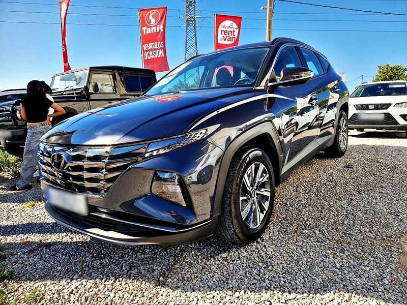 Gris Usado 2021 Hyundai Tucson SUV | 26.900 € (Un poco caro) - Imagen 1/4