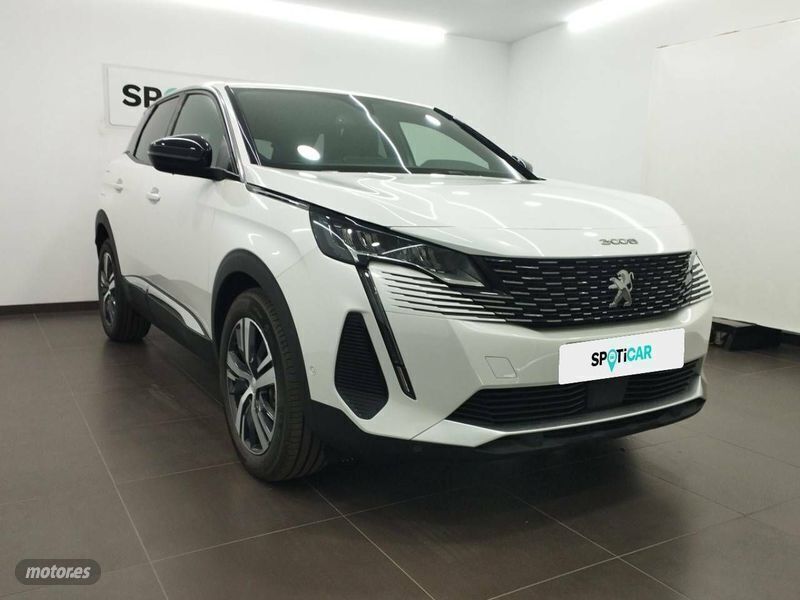 Usado Peugeot 3008 Allure 131 CV (96 kW) 2023 Blanco SUV
