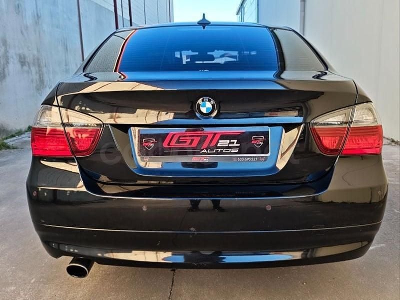 Usado BMW 318 129 CV (94 kW) 2007 Negro Berlina