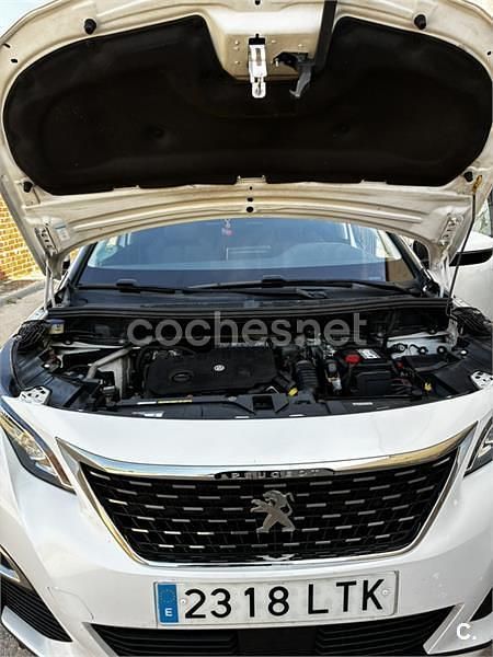 Usado Peugeot 3008 Allure 130 CV (95 kW) 2019 Blanco SUV