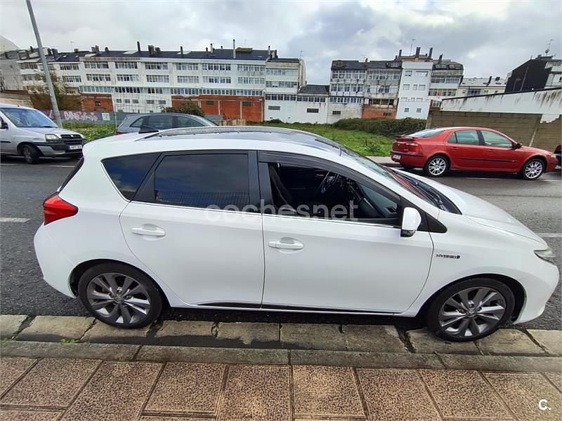 Blanco Usado 2013 Toyota Auris Hybrid Active Berlina | 10.500 € (Precio justo) - Imagen 1/4