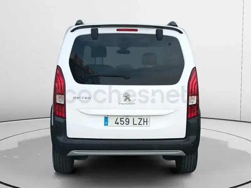 Usado Peugeot Rifter Allure 130 CV (95 kW) 2021 Blanco Monovolumen