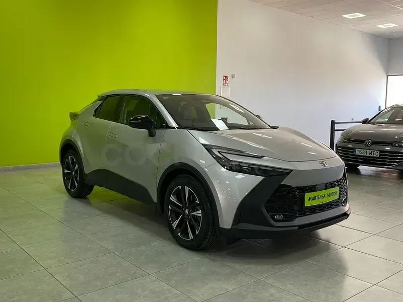 Nuevo Toyota C-HR Advance 140 CV (102 kW) 2026 Gris / plata SUV