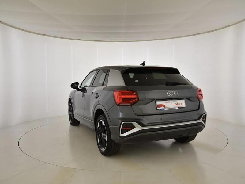Usado Audi Q2 116 CV (85 kW) 2025 Gris/plata SUV
