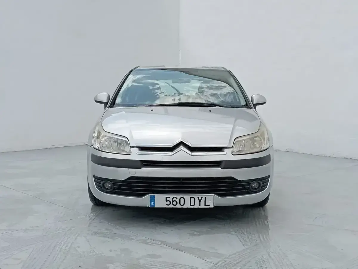 Usado Citroën C4 110 CV (80 kW) 2006 Gris / plata Berlina