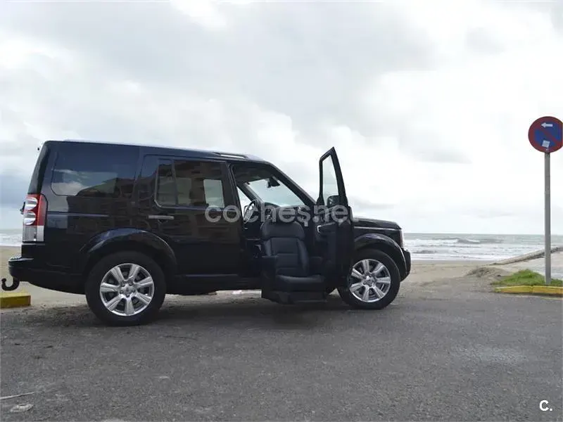 Usado Land Rover Discovery 4 HSE 255 CV (187 kW) 2013 Negro SUV