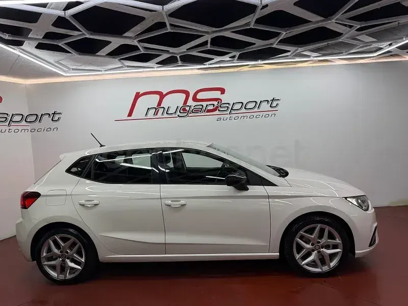 Usado Seat Ibiza FR 115 CV (84 kW) 2019 Blanco Utilitario