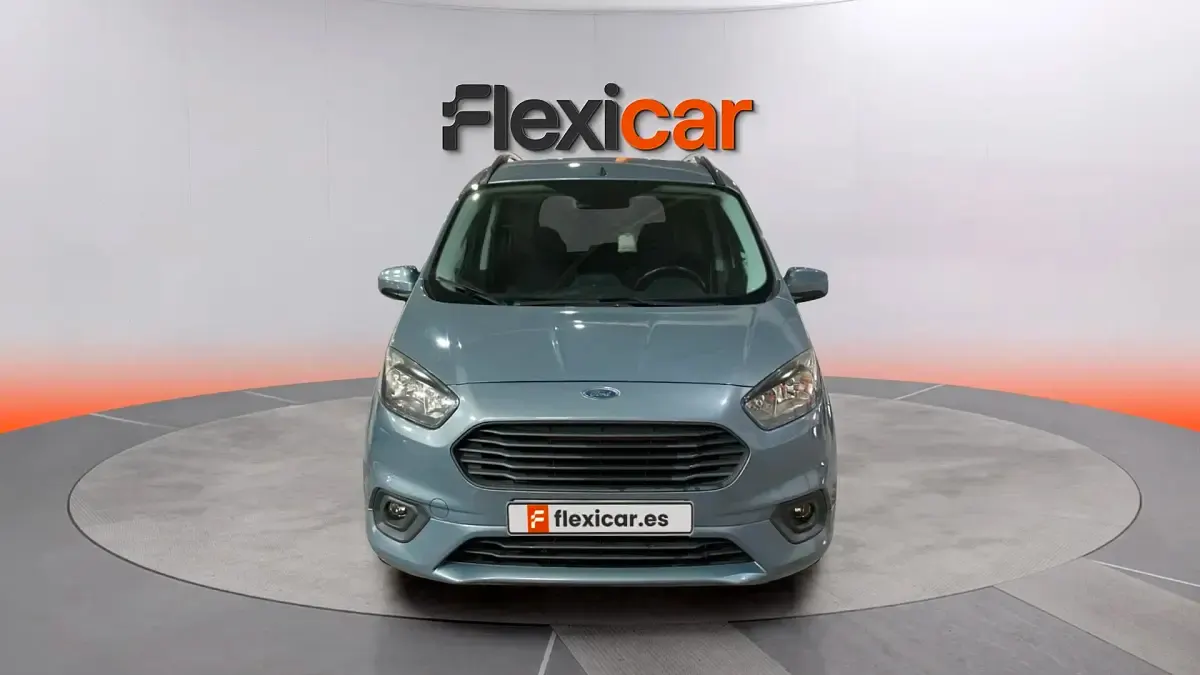 Usado Ford Tourneo Courier Trend 100 CV (73 kW) 2019 Gris Monovolumen