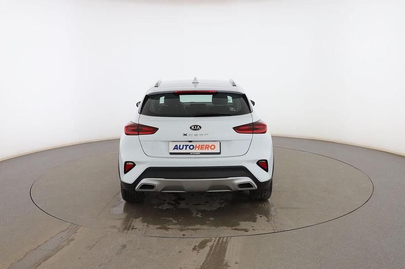 Usado Kia XCeed 116 CV (85 kW) 2019 Blanco SUV