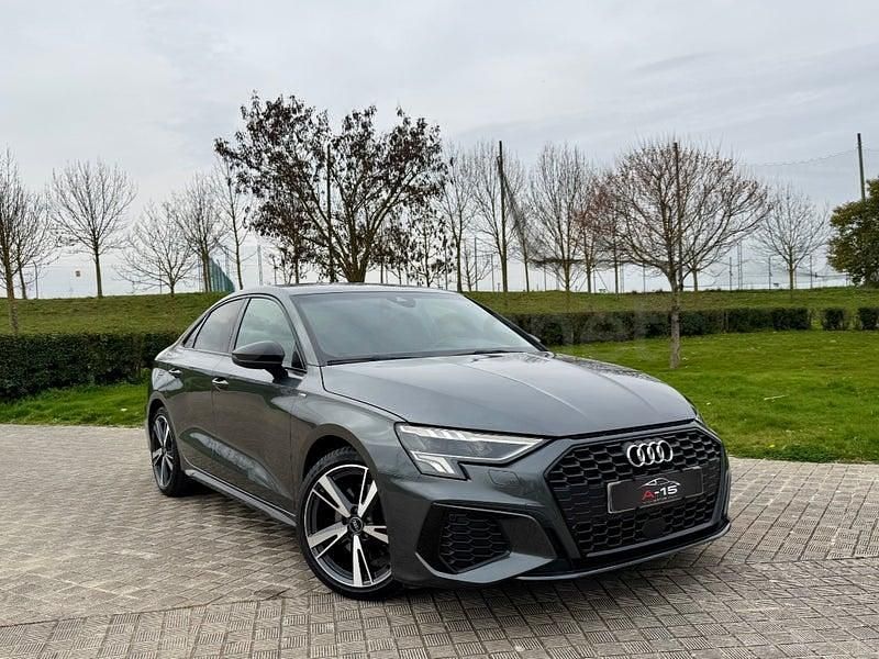 Usado Audi A3 S-Line 150 CV (110 kW) 2021 Gris / plata Berlina
