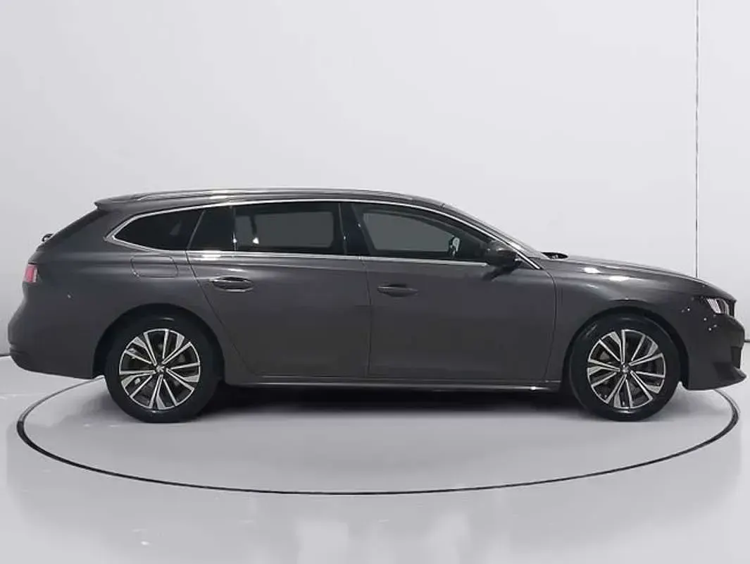 Usado Peugeot 508 Allure 131 CV (96 kW) 2021 Gris Berlina