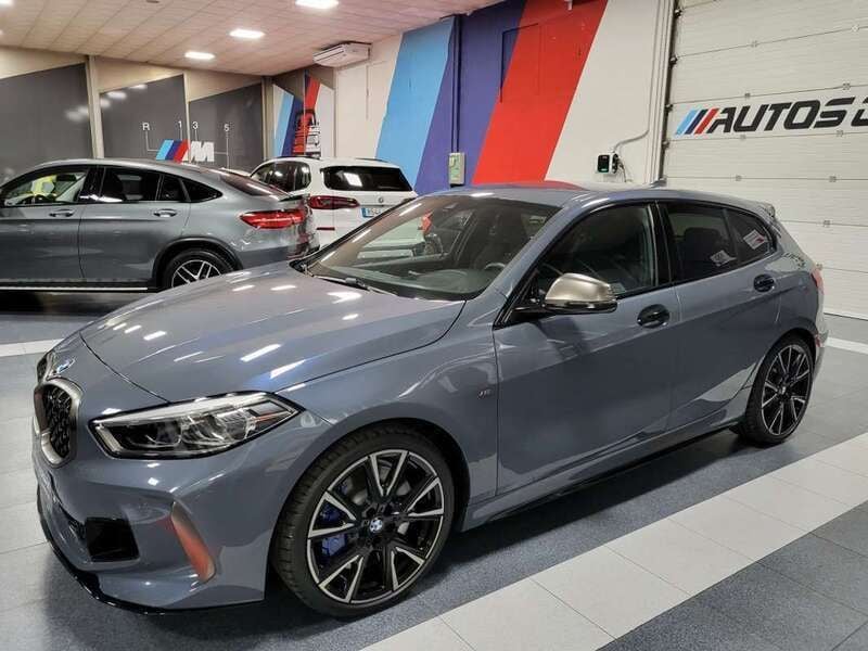 Gris Usado 2019 BMW M135 Comfort Edition Utilitario | 35.990 € (Precio justo) - Imagen 1/4