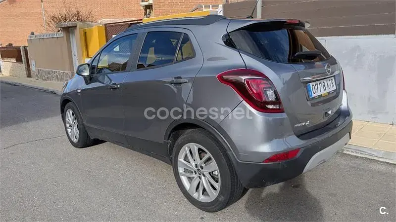 Usado Opel Mokka X 140 CV (102 kW) 2019 Gris / plata SUV